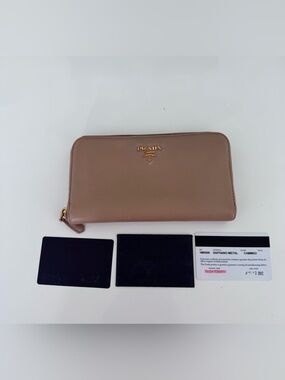 💯 authentic Prada Saffiano Leather Wallet in Taupe with Gold Hardware